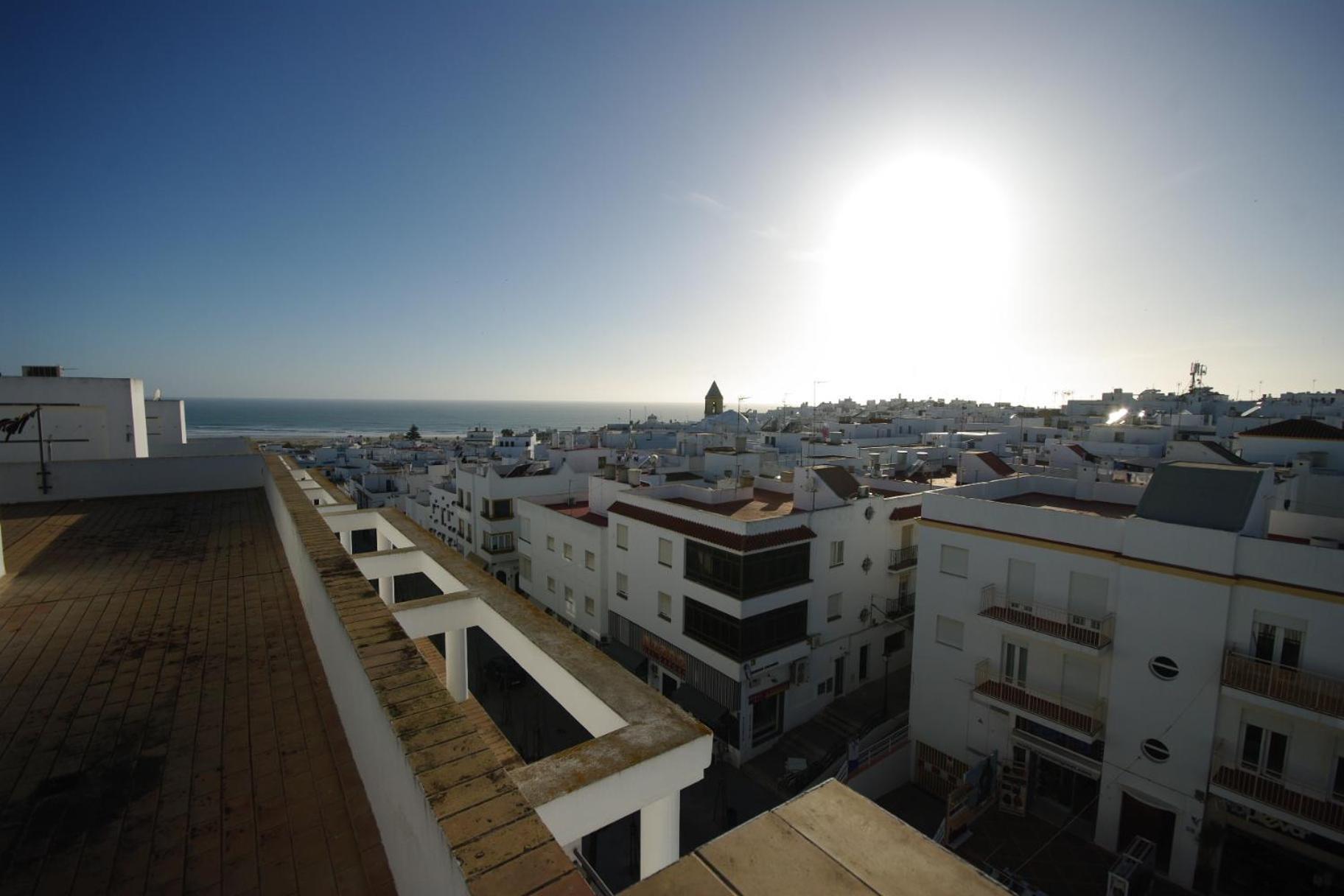 Atico Centro Conil Apartment โกนิล เด ลาฟรอนเตรา ภายนอก รูปภาพ