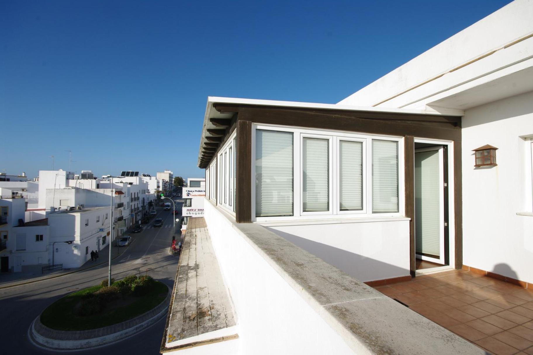 Atico Centro Conil Apartment โกนิล เด ลาฟรอนเตรา ภายนอก รูปภาพ