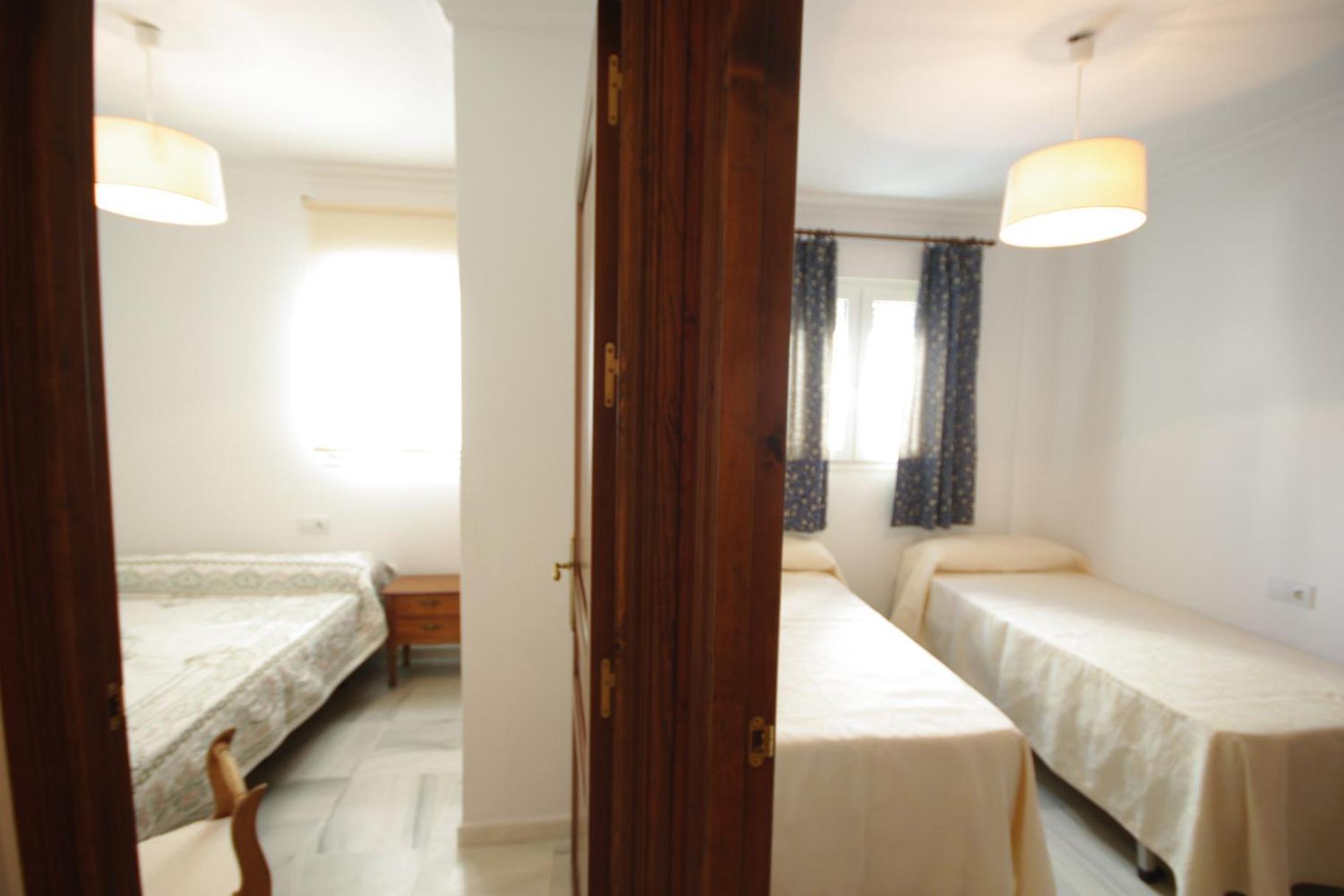 Atico Centro Conil Apartment โกนิล เด ลาฟรอนเตรา ภายนอก รูปภาพ