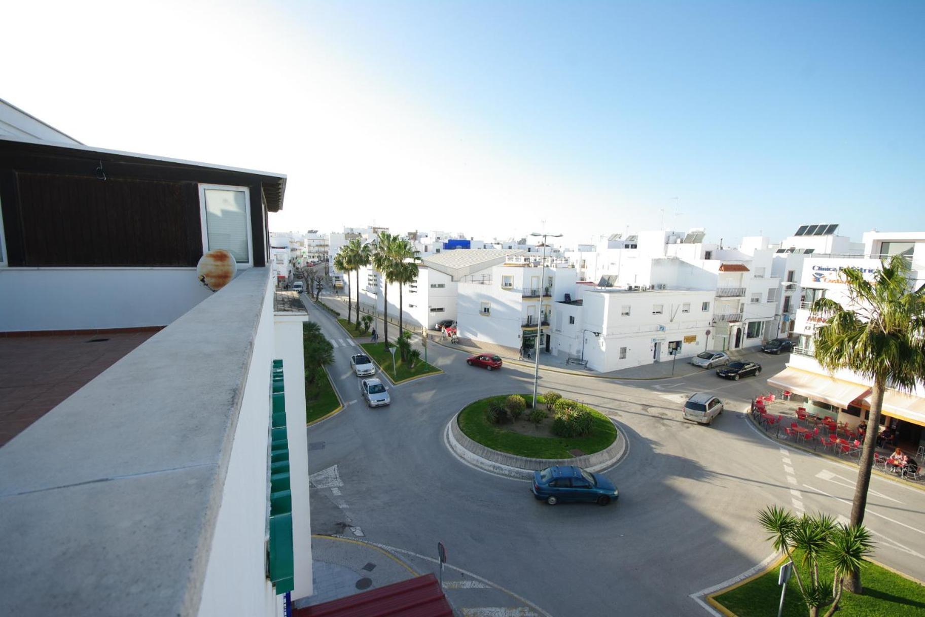 Atico Centro Conil Apartment โกนิล เด ลาฟรอนเตรา ภายนอก รูปภาพ